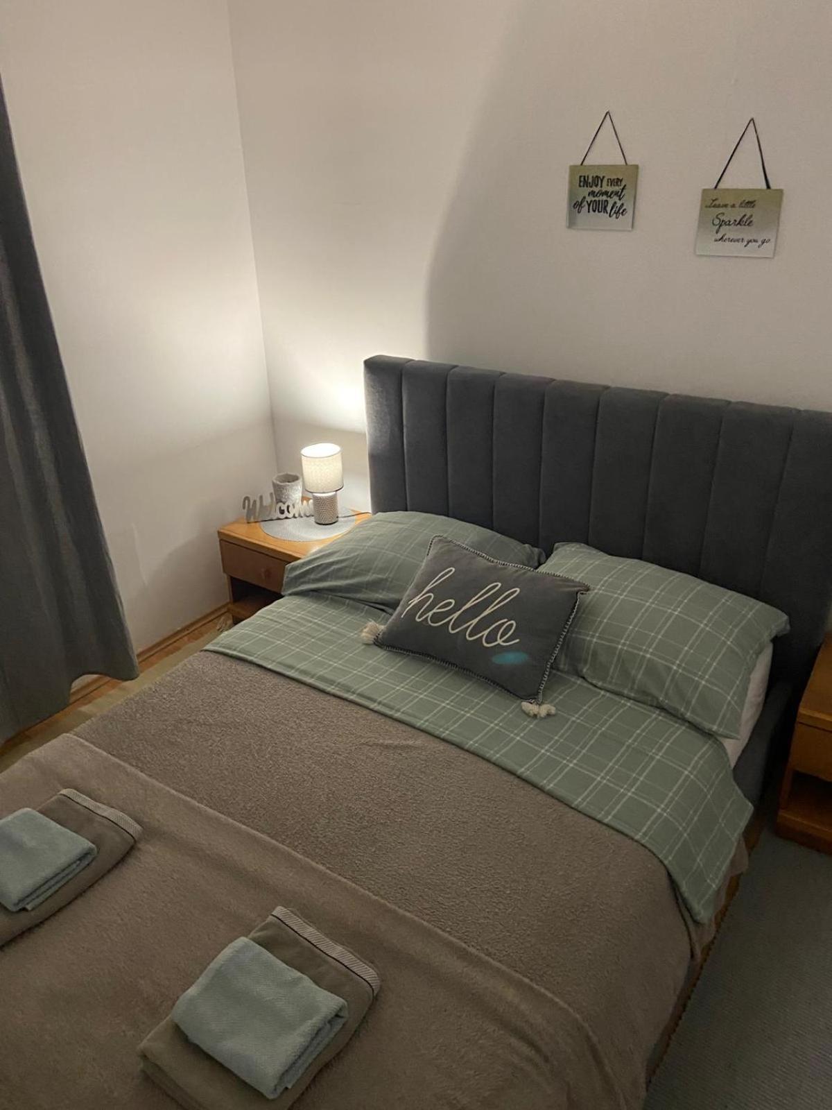 Oguic Apartman パグ エクステリア 写真
